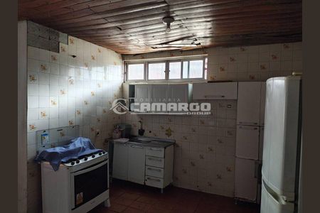 25_photo/94dcfbaa03.6397d39910e0244a-ATLAS-94b966b1-96c8-4c85-a904-c4b2dc8b2d0c.jpg de casa à venda com 4 quartos, 150m² em Boqueirão, Curitiba