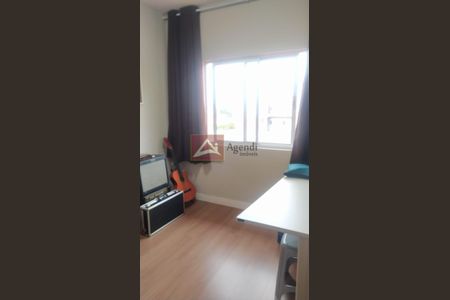 15_photo/94dcfbaa79.70b0ab14f0fc836a-ATLAS-a01c7bd7-97a2-4a87-9062-811b7c2df996.jpg de casa à venda com 3 quartos, 108m² em Boqueirão, Curitiba