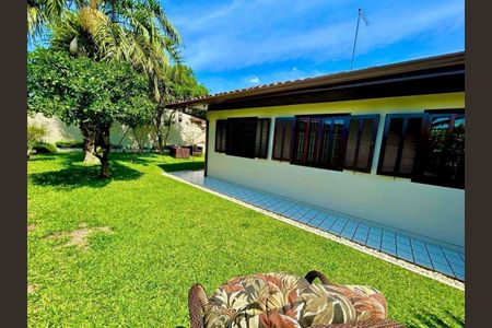 6_photo/94dcfbaaa3.66a3131396f9460c-ATLAS-4c4b3f1d-ebaa-4dc2-ad72-54a21ae99b1f.jpg de casa à venda com 4 quartos, 214m² em Boqueirão, Curitiba