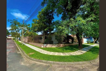 2_photo/94dcfbaaa3.66a3131396f9460c-ATLAS-eb7c6186-056d-456e-af87-b0110a1c4b06.jpg de casa à venda com 4 quartos, 214m² em Boqueirão, Curitiba