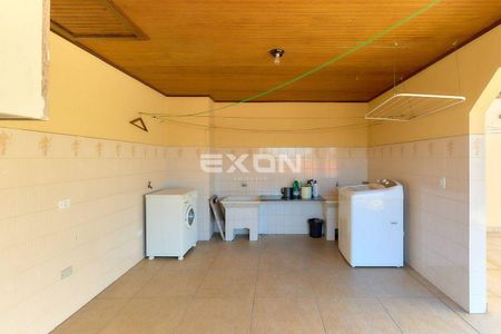 24_photo/94dcfbaaaf.3679ba45c80b6010-ATLAS-1bd6d9c1-db1b-444b-8dee-fdf71debdbc1.jpg de casa à venda com 5 quartos, 220m² em Boqueirão, Curitiba