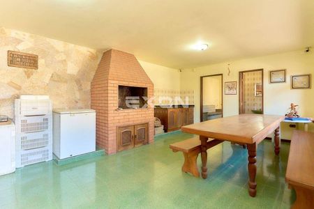 25_photo/94dcfbaaaf.3679ba45c80b6010-ATLAS-2d6476ed-05df-426e-9e26-0fcc0c6ab542.jpg de casa à venda com 5 quartos, 220m² em Boqueirão, Curitiba