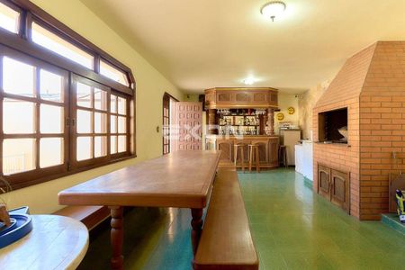 27_photo/94dcfbaaaf.3679ba45c80b6010-ATLAS-654706c1-3e16-4ebd-a6cd-71aa0da8069b.jpg de casa à venda com 5 quartos, 220m² em Boqueirão, Curitiba