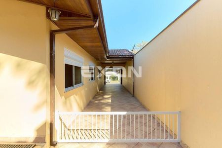 11_photo/94dcfbaaaf.3679ba45c80b6010-ATLAS-d3d2c6af-e64b-4f41-892c-c031659b3d2b.jpg de casa à venda com 5 quartos, 220m² em Boqueirão, Curitiba