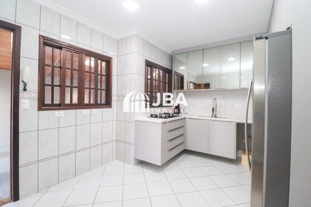 5_photo/94dcfbaabd.be5b439190083d72-ATLAS-b48ebe2d-48a8-4659-8576-ffef1ad11531.jpg de casa à venda com 5 quartos, 294m² em Boqueirão, Curitiba