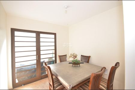 7_photo/94dcfbab9f.d7f9a2bca6fe7a64-ATLAS-7ac2c018-910e-4550-8db0-562d1d112ef2.jpg de casa à venda com 3 quartos, 102m² em Xaxim, Curitiba