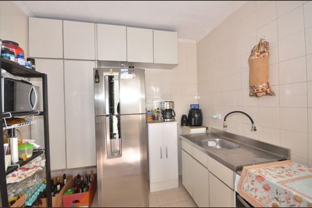 5_photo/94dcfbab9f.d7f9a2bca6fe7a64-ATLAS-c0c58eed-2b1a-4c4e-84ca-05e78a35aaef.jpg de casa à venda com 3 quartos, 102m² em Xaxim, Curitiba