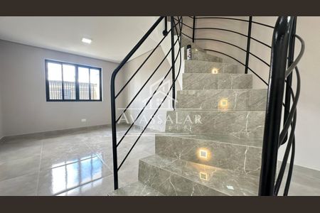 4_photo/94dcfbaf07.aef4de6394ba8e6d-ATLAS-30cd1646-8e2a-4c55-9751-fad74cb4efcf.jpg de casa à venda com 2 quartos, 95m² em Alto Boqueirão, Curitiba