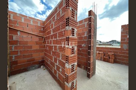 2_photo/94dcfbaf25.08f922be3a726ba4-ATLAS-1ec4619e-dc64-4199-a596-0ce36a8a47d5.jpg de casa à venda com 2 quartos, 90m² em Alto Boqueirão, Curitiba