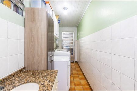 13_photo/94dcfbaff1.34730a09c7934e52-ATLAS-1cc158b8-2614-4d16-94f7-1a27e9b79aed.jpg de casa à venda com 2 quartos, 90m² em Alto Boqueirão, Curitiba