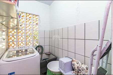 7_photo/94dcfbb05d.6c2488a1ef1eec95-ATLAS-972d32ba-c9dc-48c4-88a6-beeaf52cfb08.jpg de casa à venda com 3 quartos, 125m² em Sítio Cercado, Curitiba