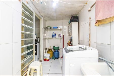 28_photo/94dcfbb207.a040808ca1a44c2e-ATLAS-772344e6-a57e-42d9-b397-3de9319601d6.jpg de casa à venda com 4 quartos, 93m² em Alto Boqueirão, Curitiba