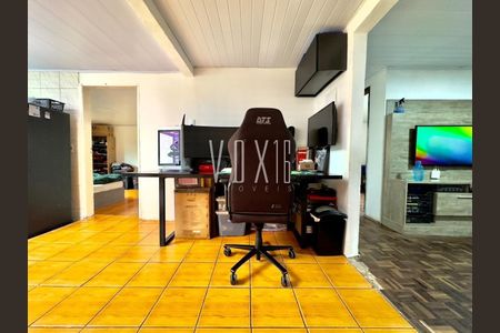 1_photo/94dcfbb2b1.79518a11401aeb31-ATLAS-19eb444a-b063-475b-b157-07063b3ee2b5.jpg de casa à venda com 3 quartos, 70m² em Alto Boqueirão, Curitiba