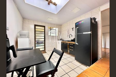 8_photo/94dcfbb2b1.79518a11401aeb31-ATLAS-5901ebd1-6152-4326-ba17-dc16f3a6ab21.jpg de casa à venda com 3 quartos, 70m² em Alto Boqueirão, Curitiba