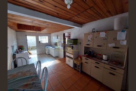 7_photo/94dcfbb2b1.79518a11401aeb31-ATLAS-62503a0b-39a5-40d9-81c7-ea77ccdebae1.jpg de casa à venda com 3 quartos, 77m² em Alto Boqueirão, Curitiba