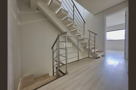 7_photo/94dcfbb2df.24a317c22631bef5-ATLAS-3445f276-cd0d-4f32-81ab-9b4ec8bb6b95.jpg de casa à venda com 0 quarto, 121m² em Alto Boqueirão, Curitiba