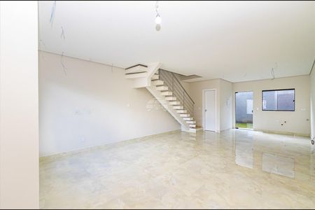 13_photo/94dcfbb2df.fb3985c58a464c41-ATLAS-36cdd1ec-317d-44af-bf9d-684847de2b35.jpg de casa à venda com 3 quartos, 121m² em Alto Boqueirão, Curitiba