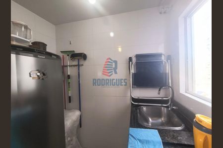 7_photo/94dcfbb307.c4a86b3c211625c7-ATLAS-d71b9cee-e31c-4cfc-916a-3ac6c84e5c1c.jpg de apartamento à venda com 2 quartos, 50m² em Alto Boqueirão, Curitiba