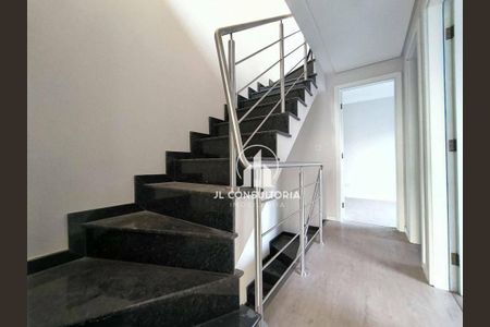 5_photo/94dcfbb37d.7957b8d99780ad7d-ATLAS-cb4d0645-a89a-4f7b-a111-8cb5c6acb8af.jpg de casa à venda com 4 quartos, 103m² em Alto Boqueirão, Curitiba