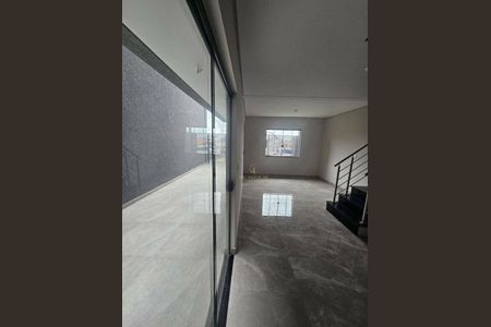 3_photo/94dcfbb37d.83dd08aae6a11641-ATLAS-3dc2dcf7-af4b-474e-9791-187ac53580c7.jpg de casa à venda com 3 quartos, 103m² em Alto Boqueirão, Curitiba