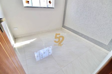 5_photo/94dcfbb3b3.6a3329eb04d37c58-ATLAS-7c423547-3448-4df8-a996-85bff4d553c2.jpg de casa à venda com 3 quartos, 78m² em Alto Boqueirão, Curitiba