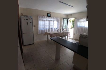 2_photo/94dcfbb44f.946706f595a35fce-ATLAS-d76b0bbf-e1cc-4fcc-af0b-01e60131370c.jpg de casa à venda com 5 quartos, 210m² em Alto Boqueirão, Curitiba