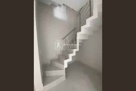 6_photo/94dcfbb4fd.72fc516e6ab264c7-ATLAS-371b765b-6881-4e83-b6c9-d3437d46dcf8.jpg de casa à venda com 2 quartos, 92m² em Alto Boqueirão, Curitiba