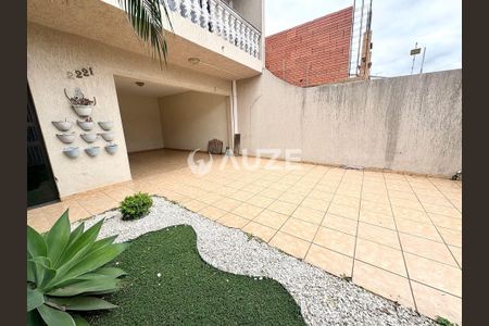 7_photo/94dcfbb77d.fcd6e517dee17966-ATLAS-1864bd1e-93c9-49e6-9473-14a31864eeb2.jpg de casa à venda com 3 quartos, 170m² em Sítio Cercado, Curitiba