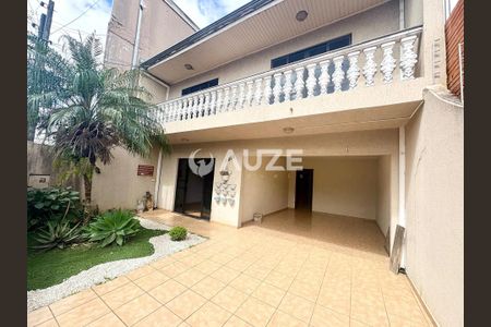4_photo/94dcfbb77d.fcd6e517dee17966-ATLAS-588a26c7-7f96-4164-9ccf-f1f0e8eeb68b.jpg de casa à venda com 3 quartos, 170m² em Sítio Cercado, Curitiba
