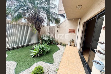 12_photo/94dcfbb77d.fcd6e517dee17966-ATLAS-a2d32d46-6ede-498c-aa0e-7c4ec37938f2.jpg de casa à venda com 3 quartos, 170m² em Sítio Cercado, Curitiba