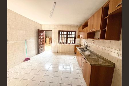 18_photo/94dcfbb77d.fcd6e517dee17966-ATLAS-b8d45f9e-eebf-453d-acb9-eb89911c9abf.jpg de casa à venda com 3 quartos, 170m² em Sítio Cercado, Curitiba