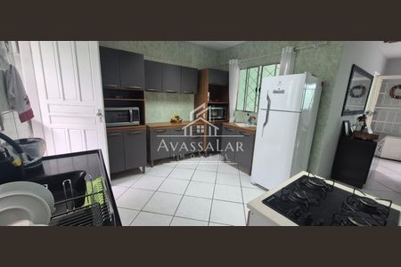 7_photo/94dcfbb813.73e849a58202975a-ATLAS-accc9a54-1147-4823-8a71-841f8a235d9d.jpg de casa à venda com 0 quarto, 285m² em Sítio Cercado, Curitiba