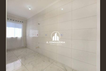 12_photo/94dcfbb821.ff98567a9ba53bc6-ATLAS-6ae2b970-d674-4d60-af3d-9a735e282568.jpg de casa à venda com 2 quartos, 49m² em Sítio Cercado, Curitiba