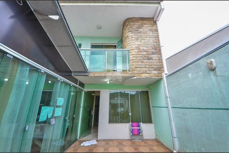 10_photo/94dcfbb93d.c64c8e3c826864d5-ATLAS-1ada47b4-0c7e-4a80-a4ce-120c575fde11.jpg de casa à venda com 2 quartos, 80m² em Sítio Cercado, Curitiba