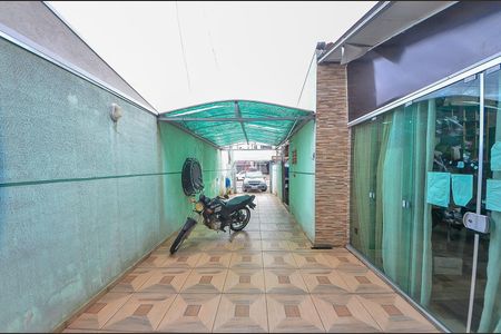 12_photo/94dcfbb93d.c64c8e3c826864d5-ATLAS-74181e43-c91f-41e4-a7cd-ae4effb46fff.jpg de casa à venda com 2 quartos, 80m² em Sítio Cercado, Curitiba