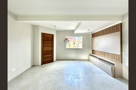 5_photo/94dcfbb987.c65db5d48a7541ba-ATLAS-1d857b0c-36a2-4a2c-b25f-484f944675fb.jpg de casa à venda com 2 quartos, 97m² em Sítio Cercado, Curitiba