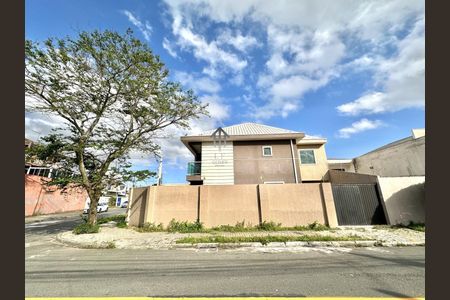 5_photo/94dcfbb987.c65db5d48a7541ba-ATLAS-4e85aafd-9704-4784-aa3d-e0bcc03785d7.jpg de casa à venda com 2 quartos, 97m² em Sítio Cercado, Curitiba