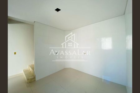 10_photo/94dcfbb9cd.70fed3faa30d4614-ATLAS-63b08468-cdc3-44e3-9bca-1c5363f0821f.jpg de casa à venda com 3 quartos, 91m² em Sítio Cercado, Curitiba