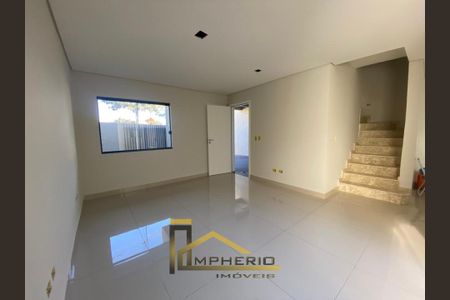 5_photo/94dcfbb9cd.7afcace885c8310e-ATLAS-6bfa5b82-54d3-44eb-ae85-957fe1c0a20f.jpg de casa à venda com 3 quartos, 92m² em Sítio Cercado, Curitiba