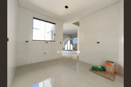 6_photo/94dcfbb9cd.8cab8cee7e765b40-ATLAS-2ef67773-6140-403d-be59-ae2cc09d0b0f.jpg de casa à venda com 3 quartos, 94m² em Sítio Cercado, Curitiba