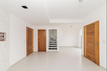 5_photo/94dcfbba17.db829c6054abc860-ATLAS-39e26dd1-e7a8-4419-b277-4725ea6b4879.jpg de casa à venda com 3 quartos, 111m² em Sítio Cercado, Curitiba