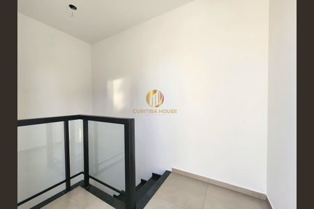 7_photo/94dcfbba1b.f279df7ab7105e24-ATLAS-e74505da-66a5-4276-8c9b-bcf210de471a.jpg de casa à venda com 3 quartos, 104m² em Sítio Cercado, Curitiba