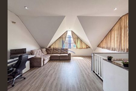 47_photo/94dcfbba7d.d312fe461f2a0045-ATLAS-4abe1c40-72b4-41b9-9f4b-b11bb658fe97.jpg de casa à venda com 3 quartos, 193m² em Sítio Cercado, Curitiba