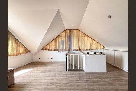 50_photo/94dcfbba7d.d312fe461f2a0045-ATLAS-7e115c2d-c7d8-455e-a9b4-9deba95ba158.jpg de casa à venda com 3 quartos, 193m² em Sítio Cercado, Curitiba