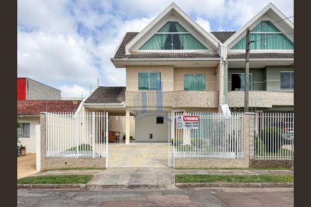 6_photo/94dcfbba7d.d312fe461f2a0045-ATLAS-a1f64fbd-1670-4a63-950c-c576148e66bc.jpg de casa à venda com 3 quartos, 193m² em Sítio Cercado, Curitiba