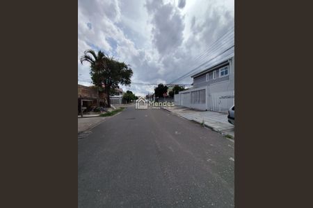 13_photo/94dcfbba87.f34ea19b5153c875-ATLAS-019bfcf5-5edf-4451-95ef-1f7c8af48f5b.jpg de casa à venda com 2 quartos, 75m² em Sítio Cercado, Curitiba