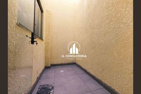 8_photo/94dcfbbb85.bb3a956a0de61255-ATLAS-33af1b99-9495-4d62-99f8-d64d3e6658a8.jpg de casa à venda com 2 quartos, 120m² em Sítio Cercado, Curitiba