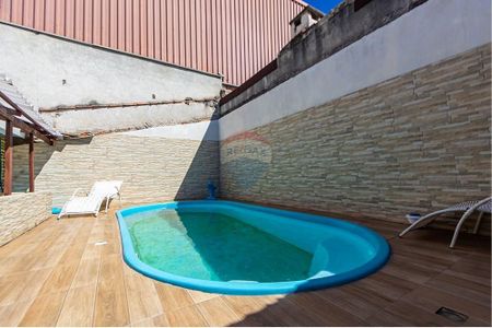 31_photo/94dcfbbc27.9e8f1c97e4a047f1-ATLAS-63e5668b-7fd8-4856-8040-39b2b8373a9c.jpg de casa à venda com 3 quartos, 100m² em Sítio Cercado, Curitiba