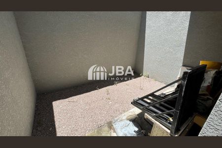 4_photo/94dcfbbc37.5cacb5cd1a05b02e-ATLAS-1cb698eb-be04-4330-bc65-dd1918be42de.jpg de casa à venda com 0 quarto, 82m² em Sítio Cercado, Curitiba