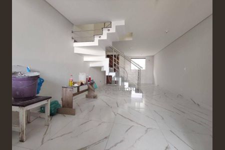 9_photo/94dcfbbc37.a59b0f16e2a910fb-ATLAS-a6289e44-2f60-445d-aecd-348cf4a51213.jpg de casa à venda com 3 quartos, 82m² em Sítio Cercado, Curitiba